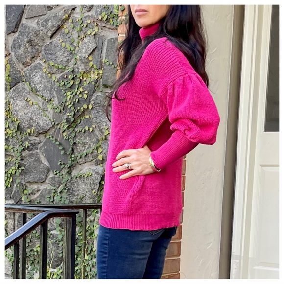 Fabulous Puff Sleeve chic turtle neck sweater - Picture 2 of 7